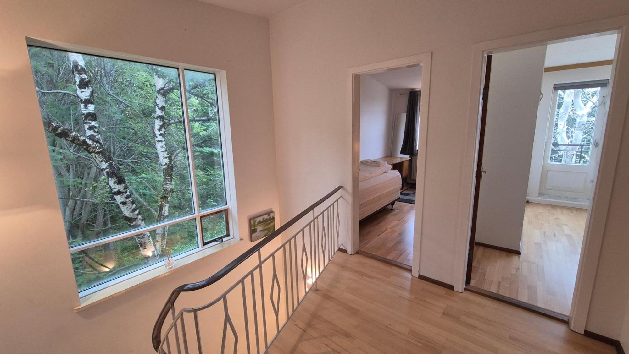 Husavik Apartment *